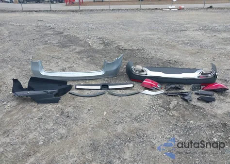 2018 Mercedes-Benz Glc 300 from USA, damaged, VIN WDC0G4JBXJV091831